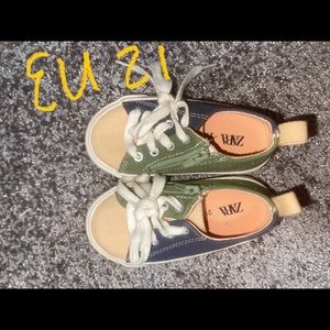 Zara sneakers, size 6 toddlers, navy blue/green